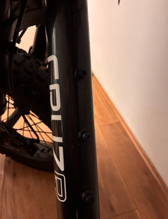 Cruzr frame bolts